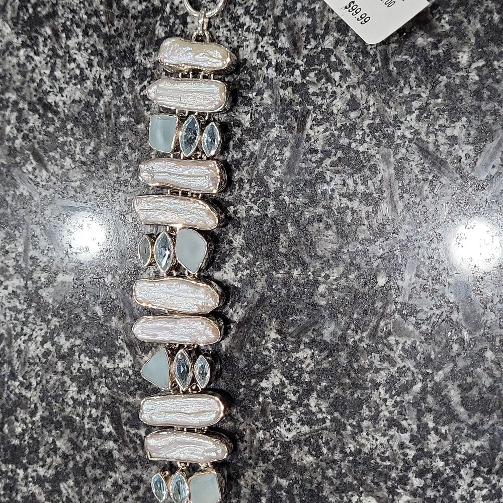 NWT silver stone bracelet